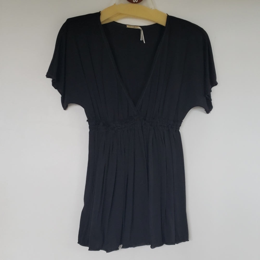 Max Studio black Top